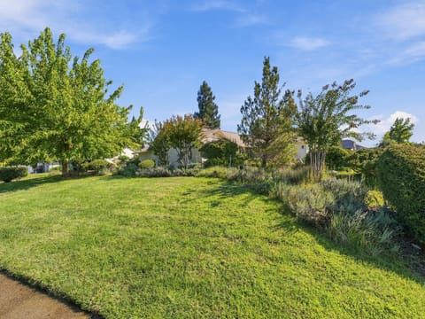 Photograph 42 of 3090 Howard Dr